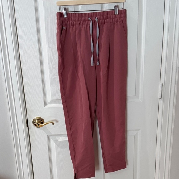 Figs Pants - Figs women’s high waisted mauve LILLE tapered pant medium limited edition